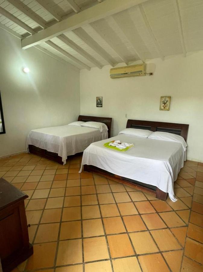 Hotel Candilejas Puerto Berrio Экстерьер фото