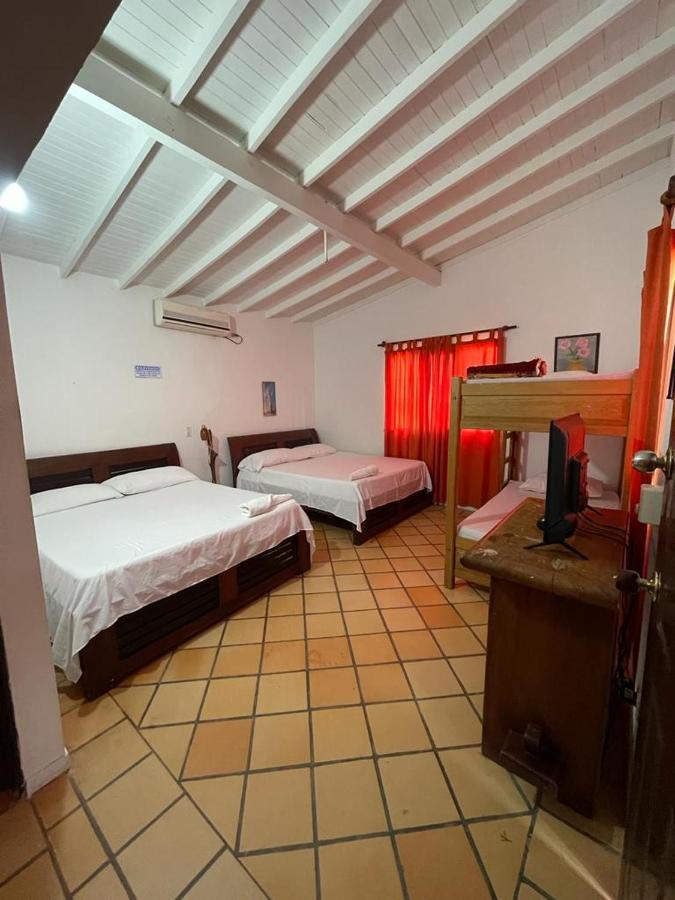 Hotel Candilejas Puerto Berrio Экстерьер фото